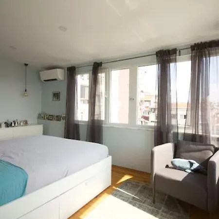 2bedroom With Sea View Apartman *